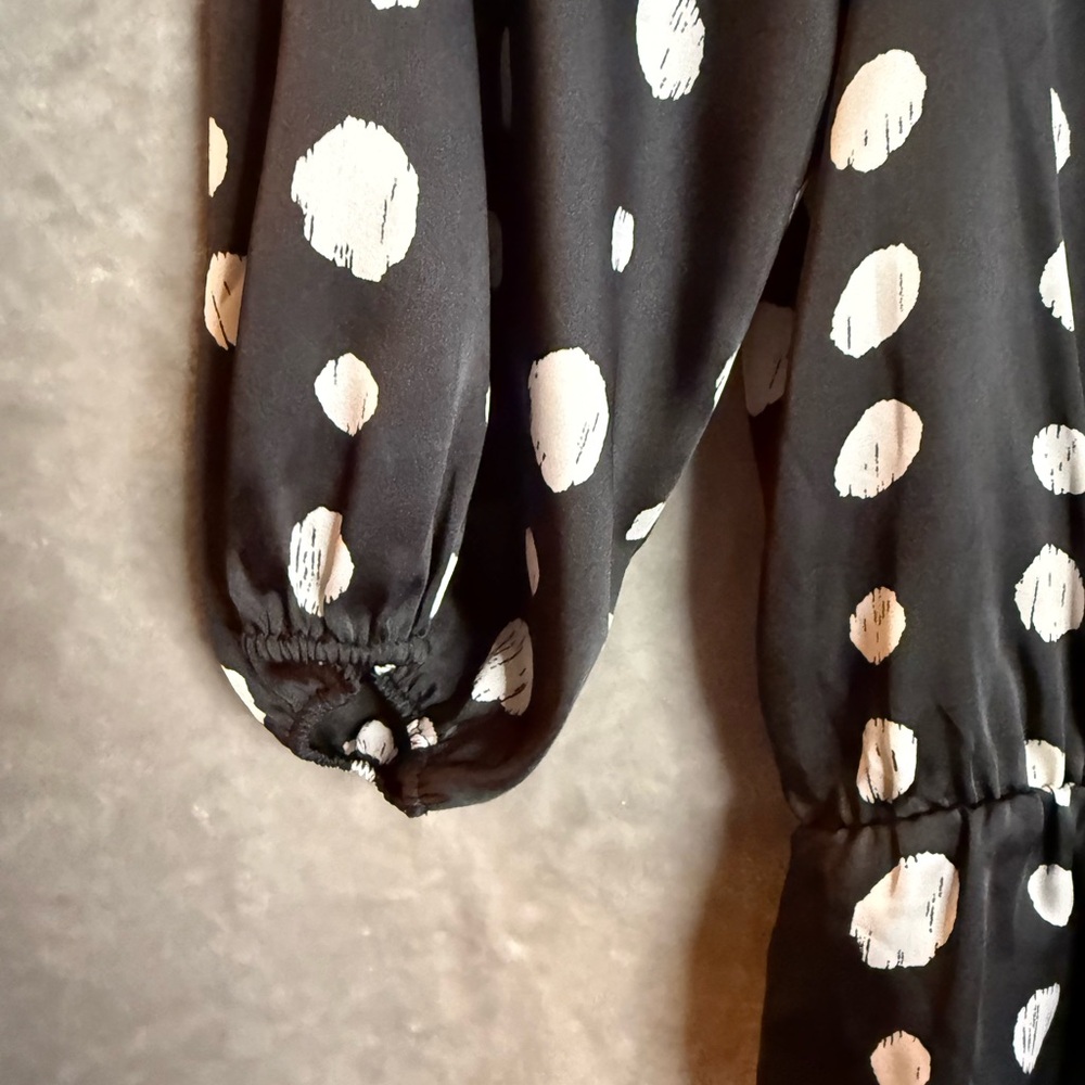 Vince Camuto S Black White Polka Dot Ruffle 3/4 Sleeve Blouse - Picture 3 of 5